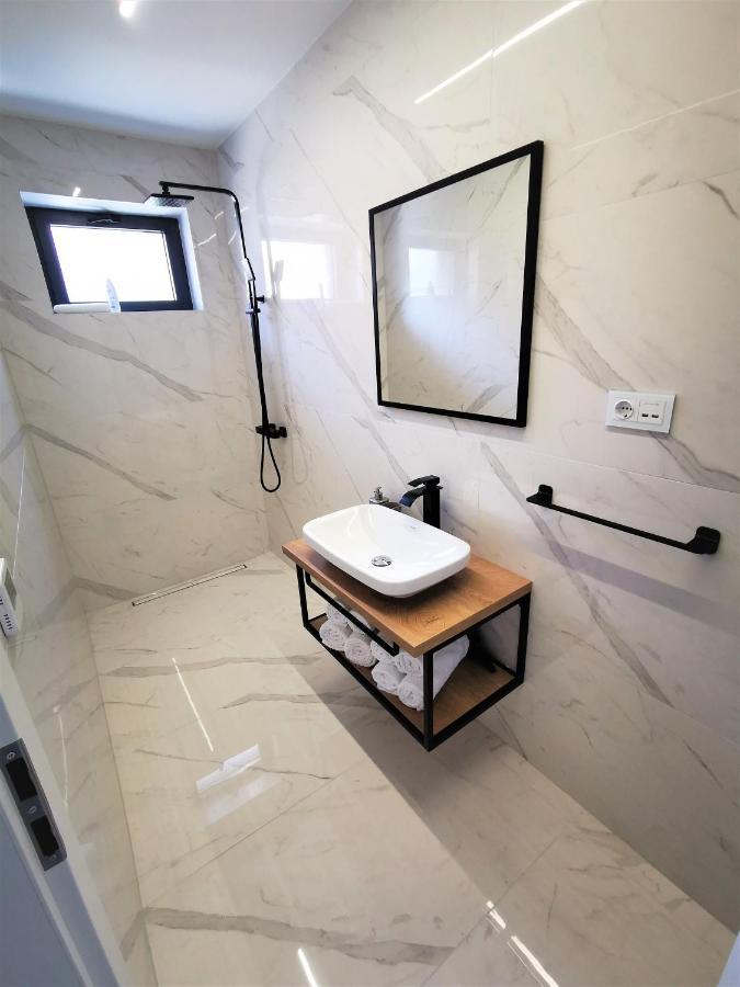 Spa Apartment Vito Vodice Buitenkant foto