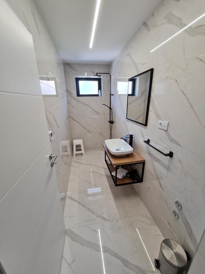 Spa Apartment Vito Vodice Buitenkant foto